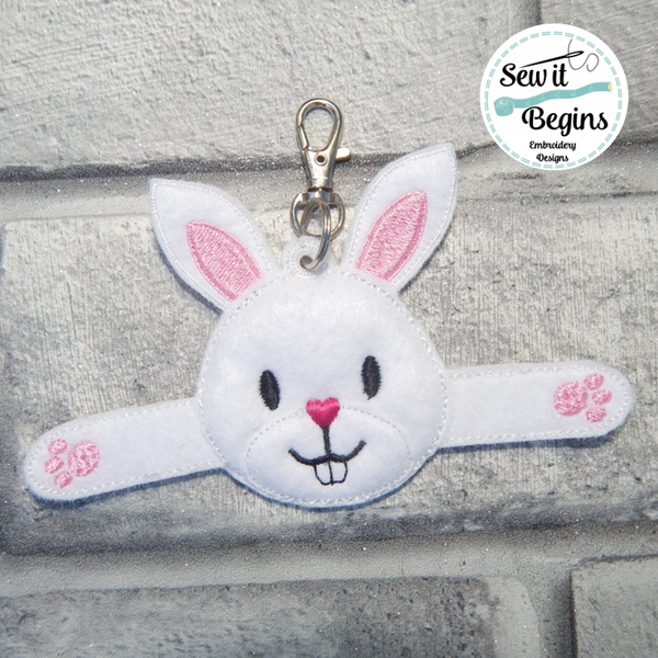 Pocket Pal Hug Me Bunny Rabbit Eyelet Keyring Key Fob Design